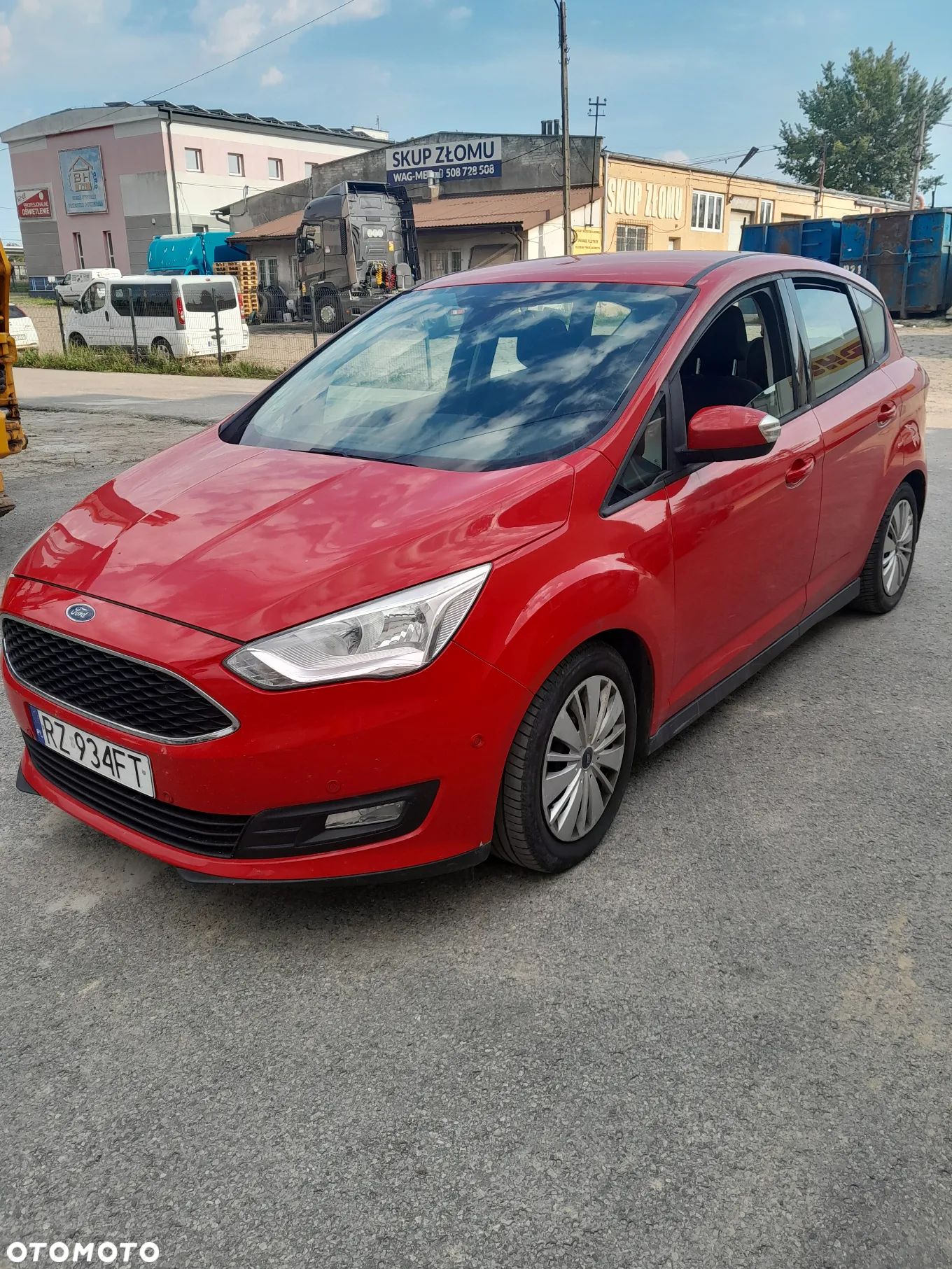 Ford C-MAX - 1