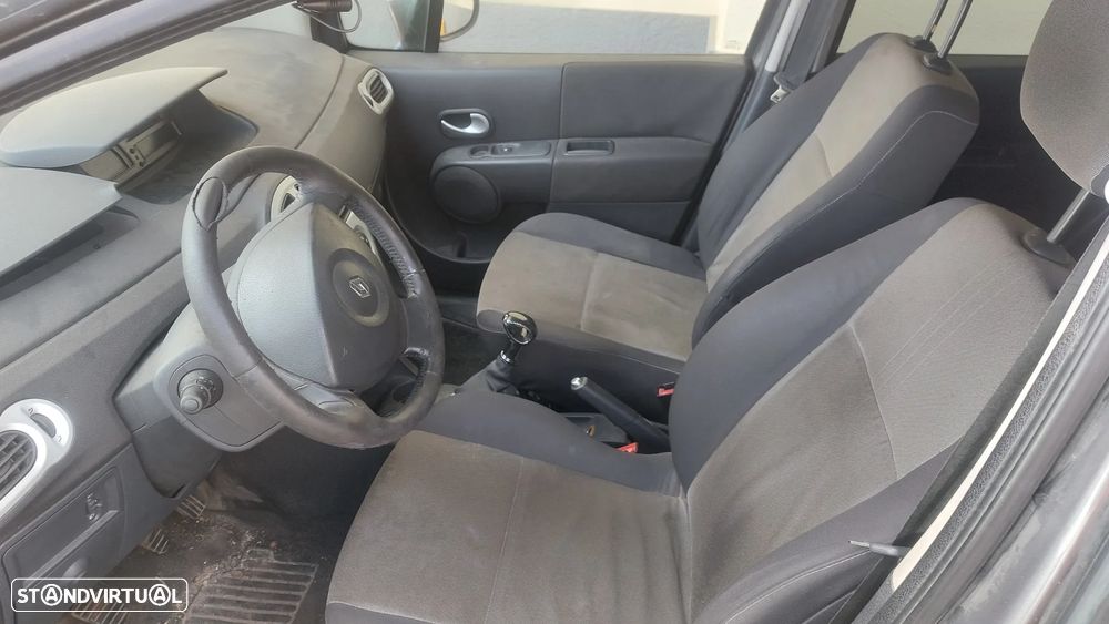 Renault Modus 1.5 dCi Dynamique S - 11