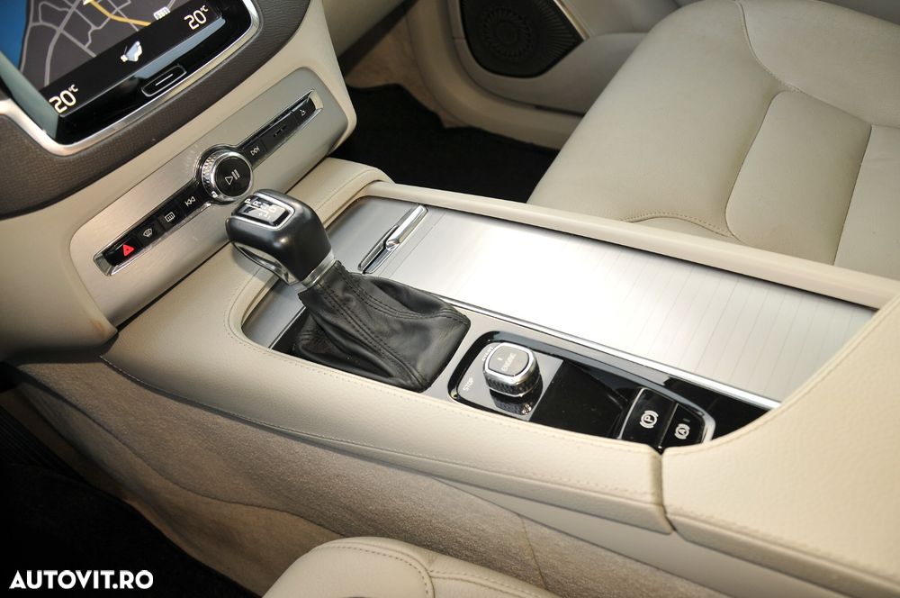 Volvo XC 90 D5 AWD Inscription - 22