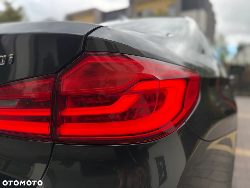 BMW Seria 5 530i xDrive M Sport Edition - 27