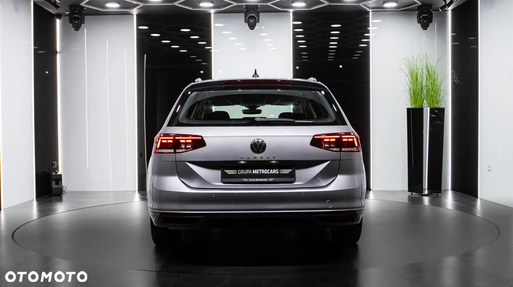 Volkswagen Passat Variant 1.5 TSI EVO Essence DSG - 5