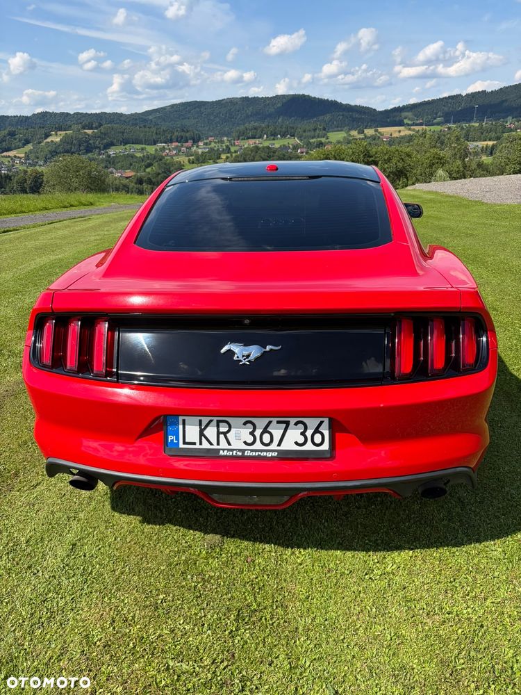 Ford Mustang - 2