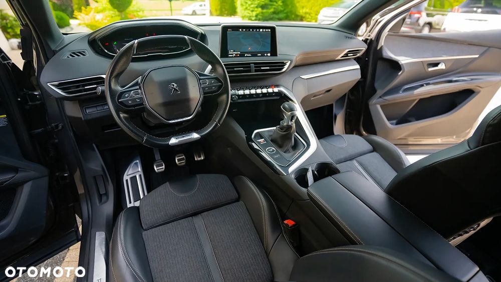 Peugeot 3008 PureTech 130 Stop & Start GPF Allure - 34