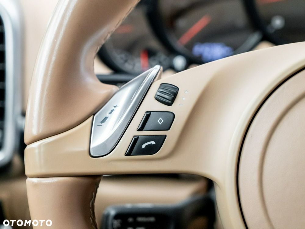 Porsche Cayenne Diesel Platinum Edition - 31