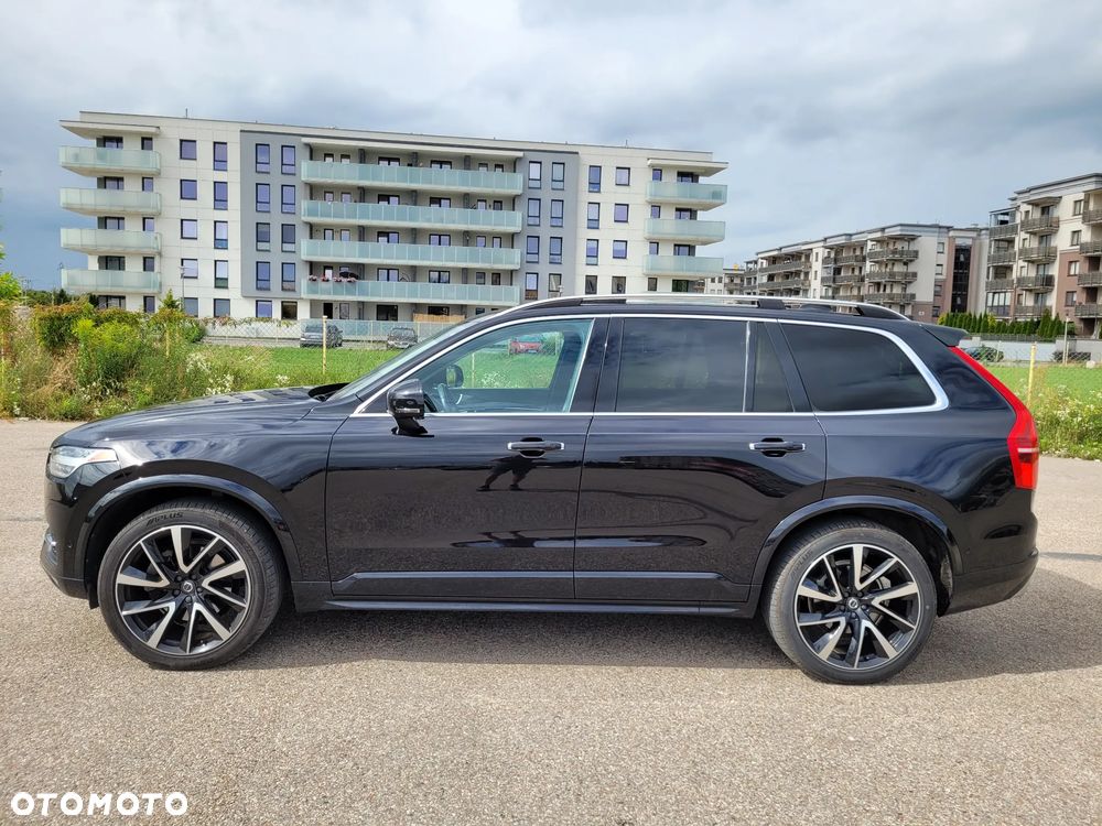 Volvo XC 90 - 8