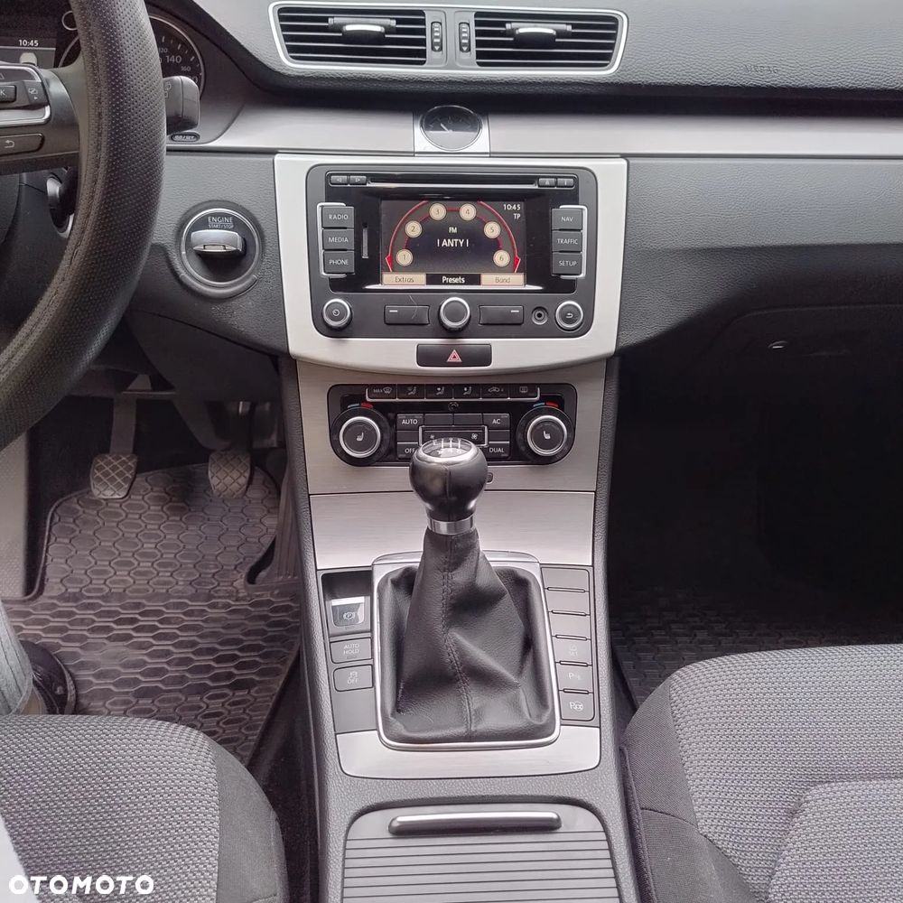 Volkswagen Passat 1.8 TSI Comfortline - 6