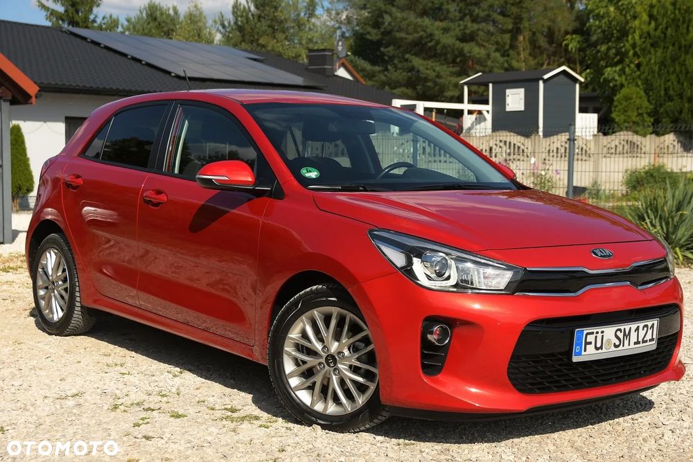 Kia Rio 1.4 L - 11