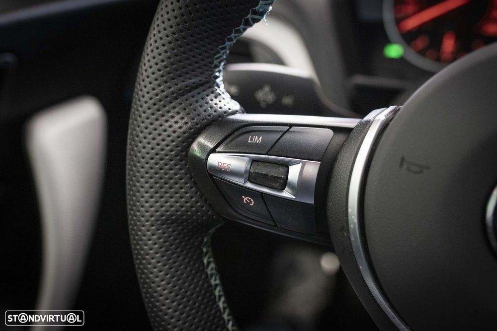 BMW 218 i Coupe Pack M - 16