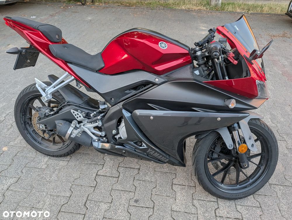 Yamaha YZF - 1