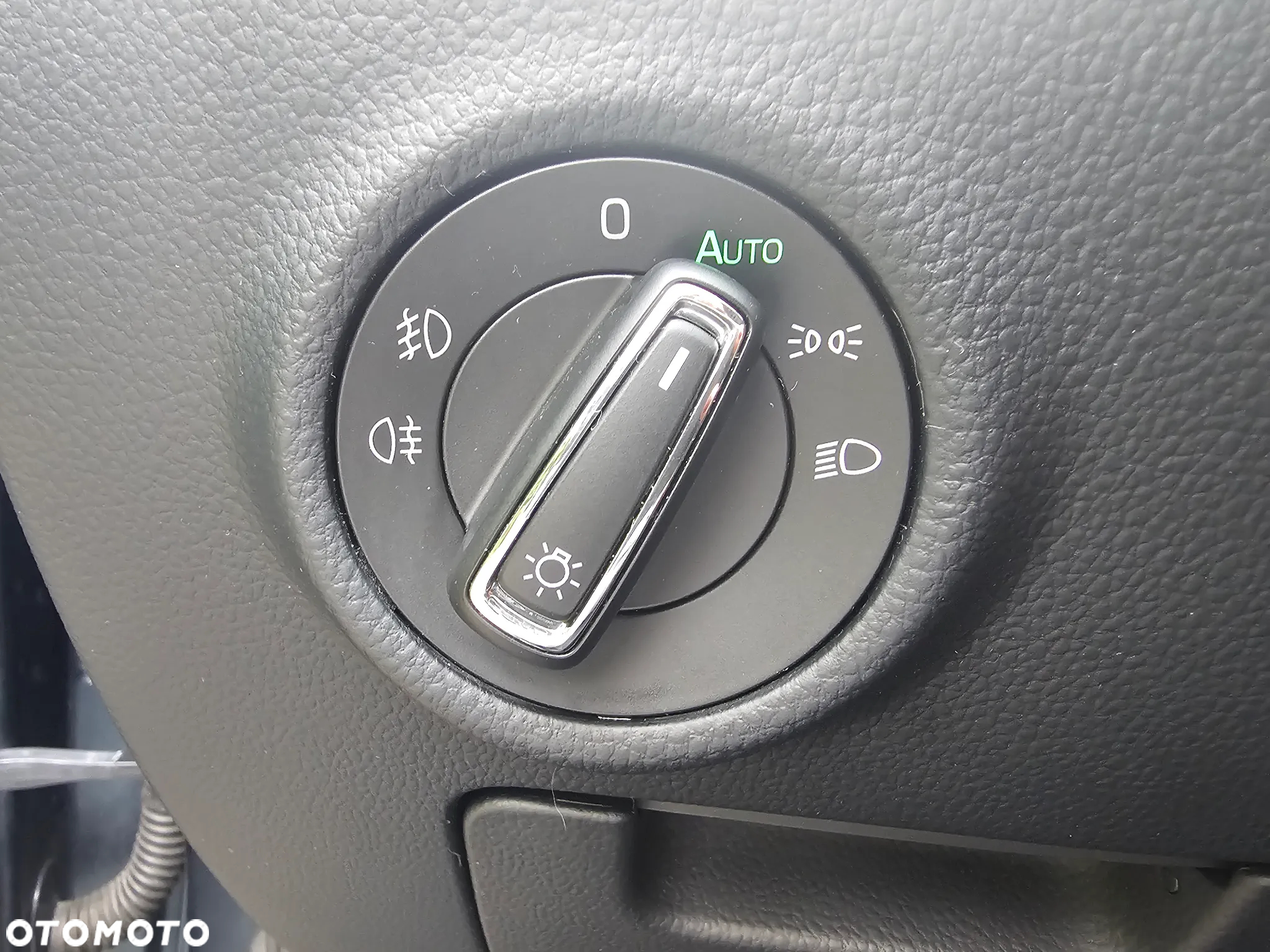 Skoda Superb 2.0 TDI DSG Premium Edition - 24