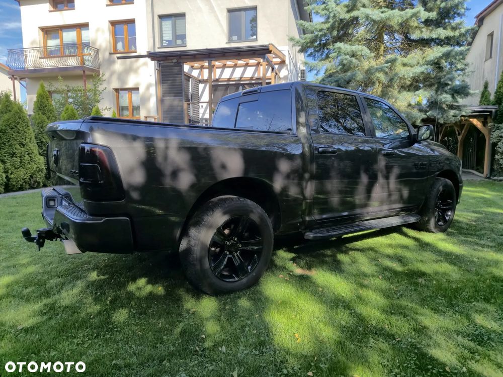 Dodge RAM 5.7 4x4 - 10