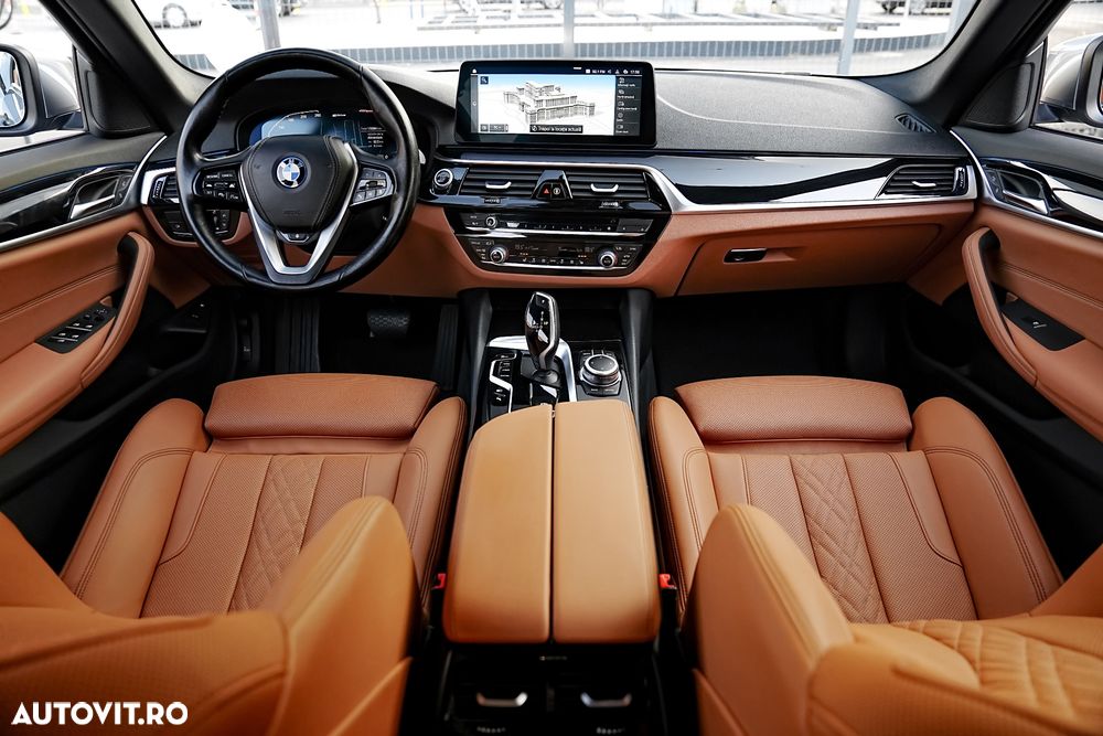 BMW Seria 5 530e Aut. Luxury Line - 4