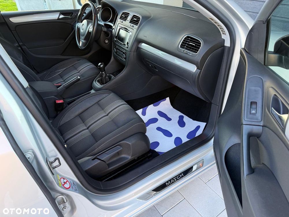 Volkswagen Golf - 13