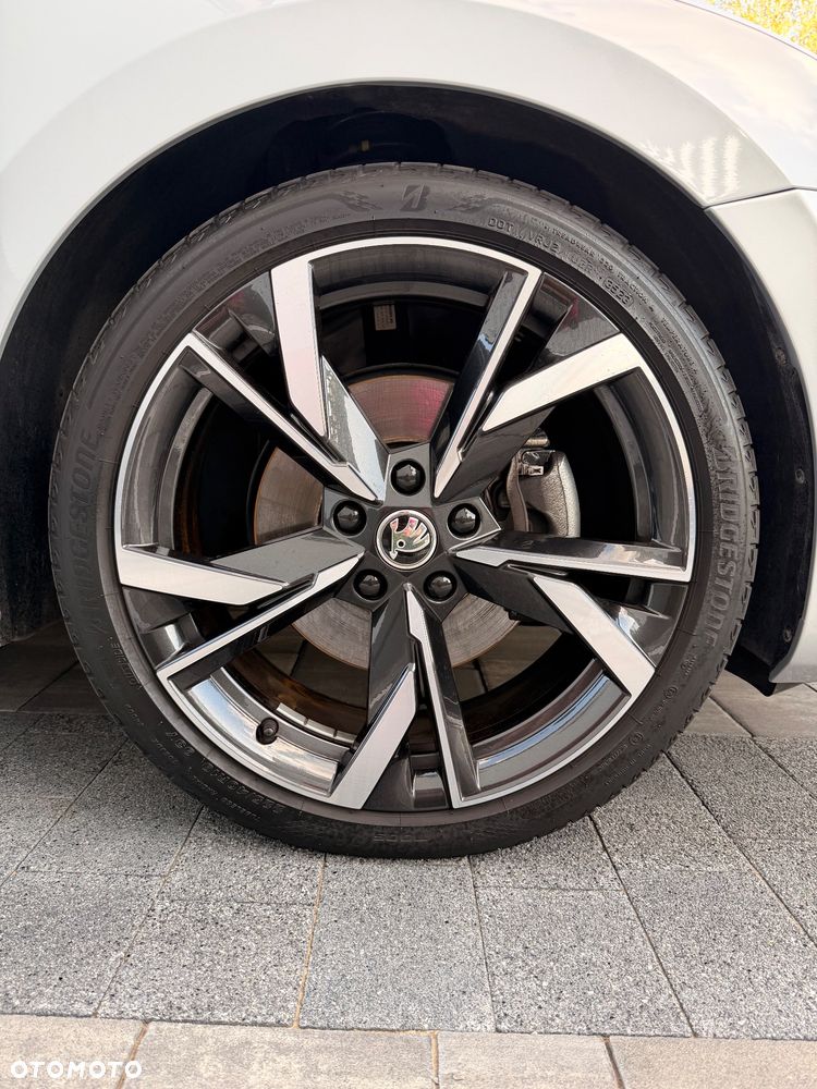 Skoda Octavia 2.0 TDI 4x4 Sportline DSG - 30