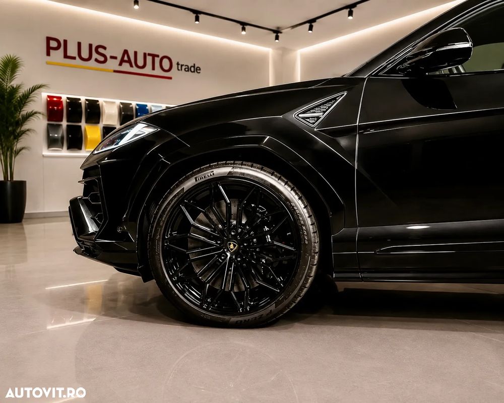 Lamborghini URUS - 4