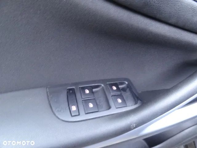 Opel Zafira 1.4 Turbo Edition - 17