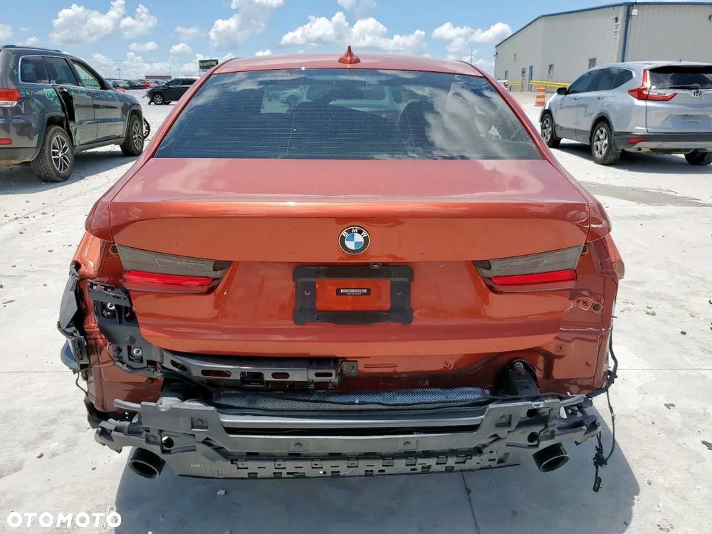 BMW Seria 3 330i M Sport sport - 6