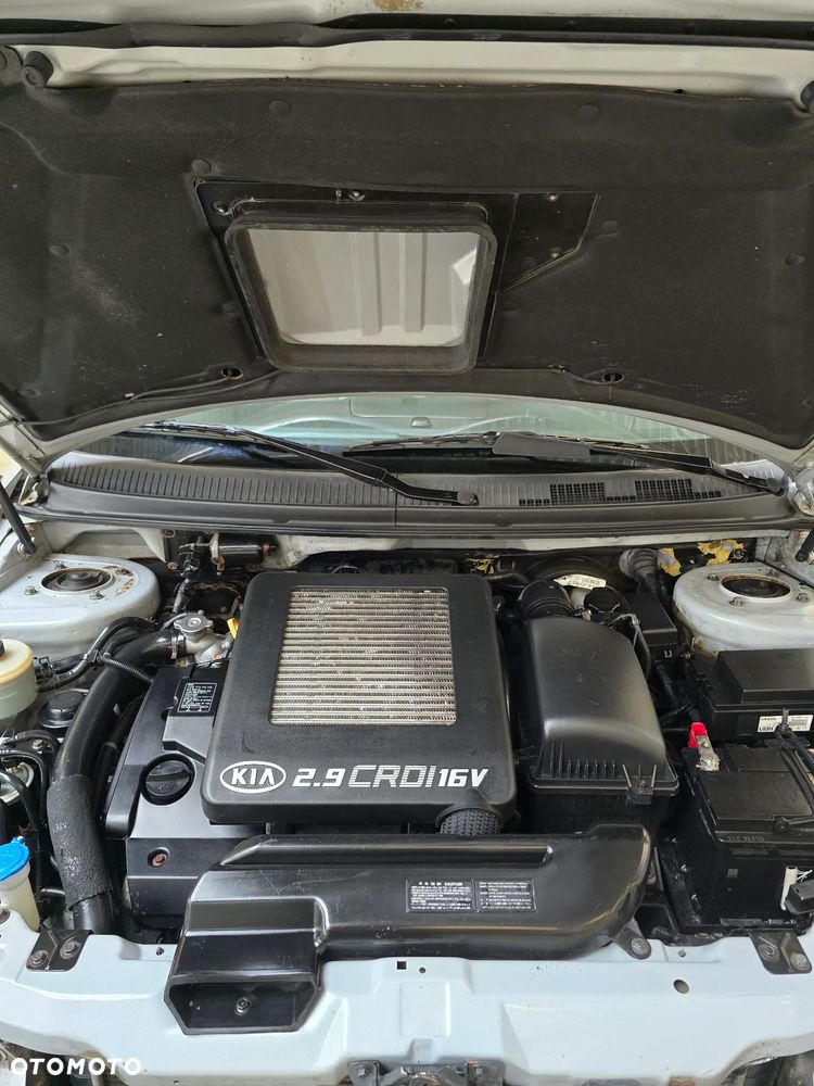 Kia Carnival 2.9 CRDi / Voyage - 20