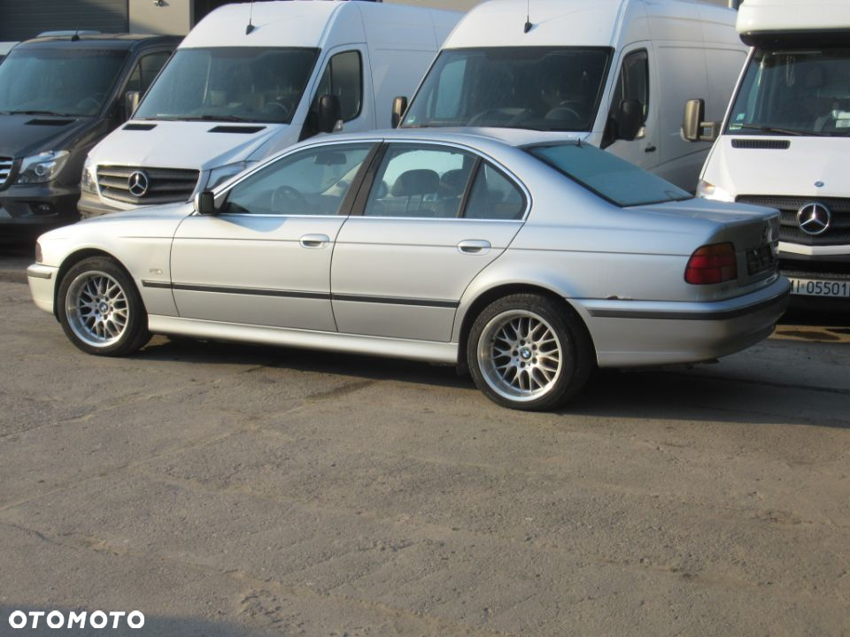 BMW Seria 5 - 10