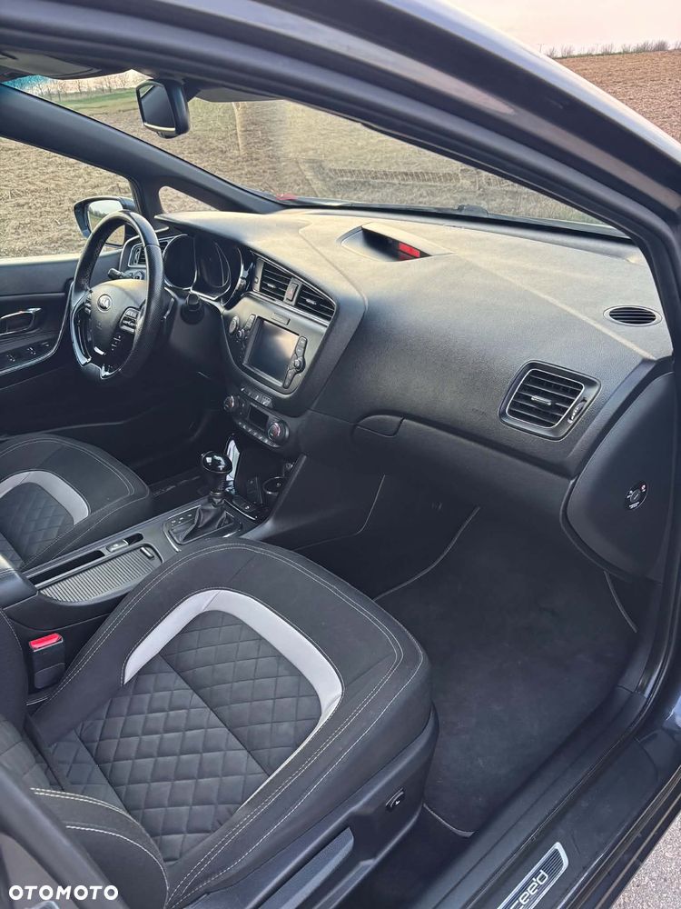 Kia Ceed 1.6 CRDi 136 DCT ISG GT Line - 11