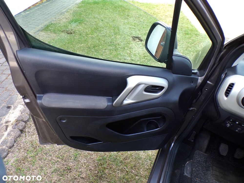 Citroën Berlingo Multispace PureTech 110 SHINE - 17