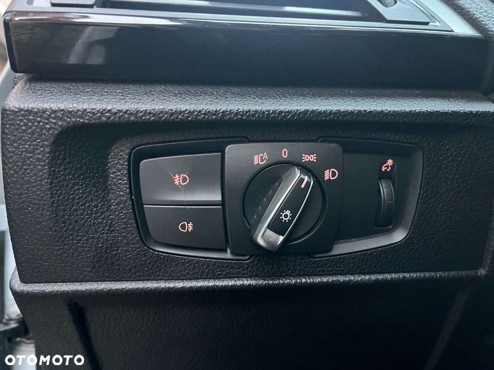 BMW Seria 1 116d Sport Line - 17