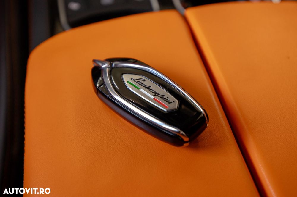 Lamborghini URUS - 30
