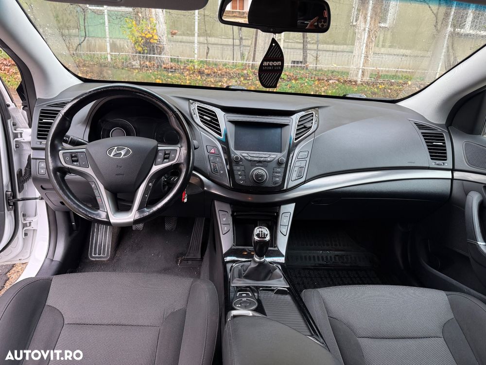 Hyundai i40 Kombi 1.7 CRDi Premium - 10