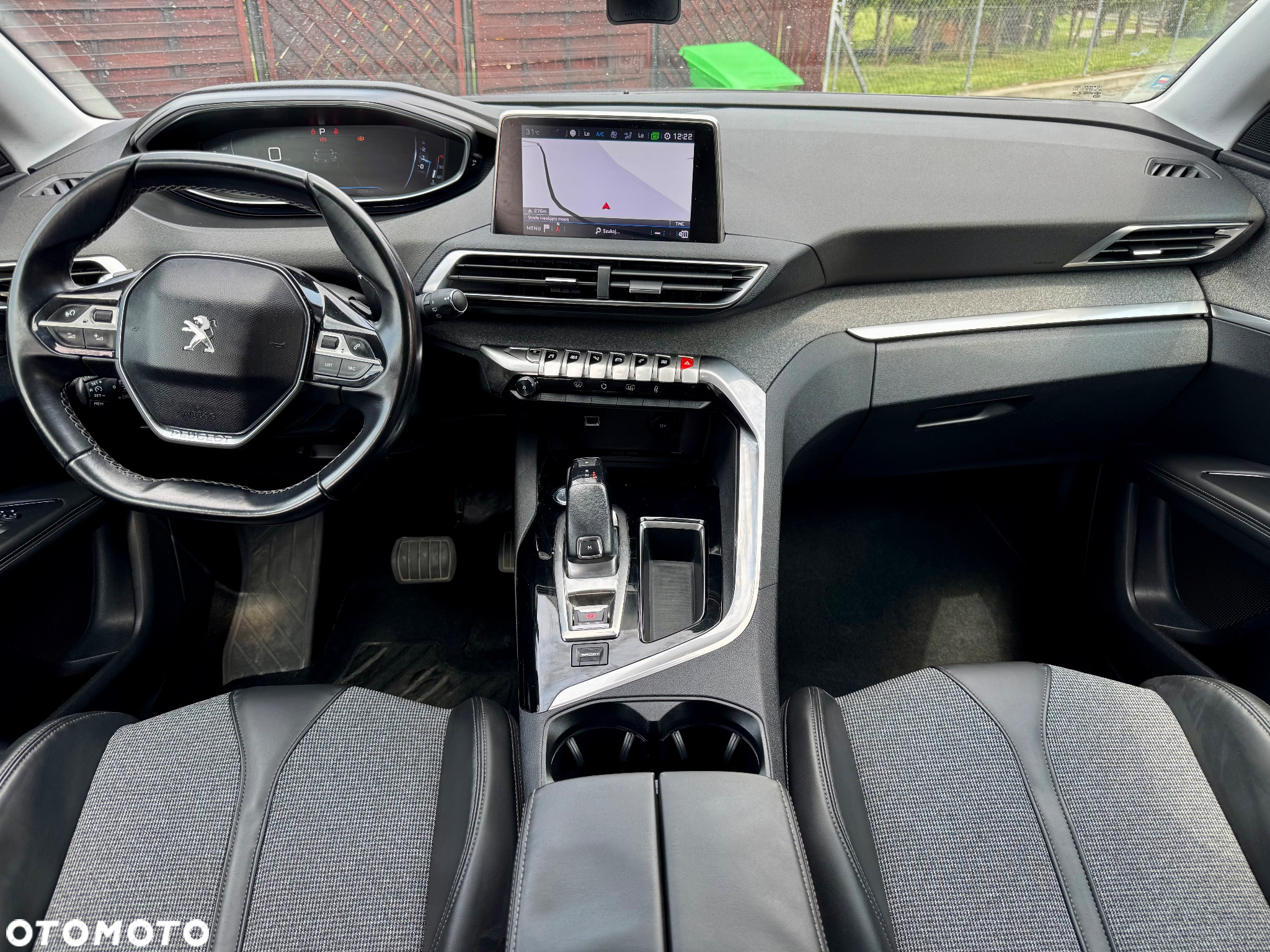 Peugeot 3008 1.6 BlueHDi Allure S&S EAT6 - 19
