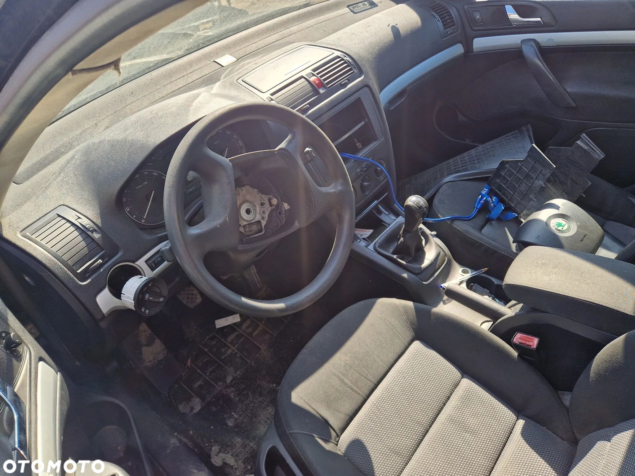 skoda octavia II fotel kanapa deska kokpit podsufitka boczek podłokietnik licznik panel szyb - 1