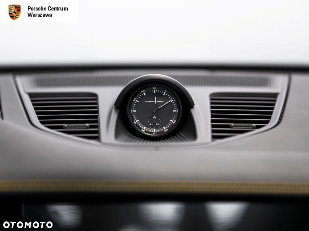 Porsche Panamera - 16