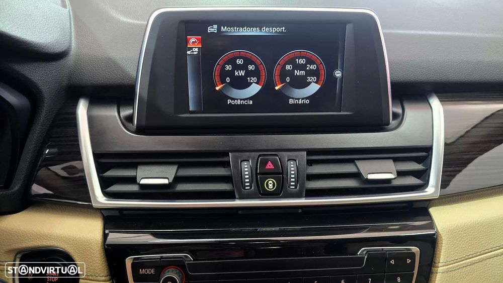 BMW 216 Active Tourer d Line Luxury - 31