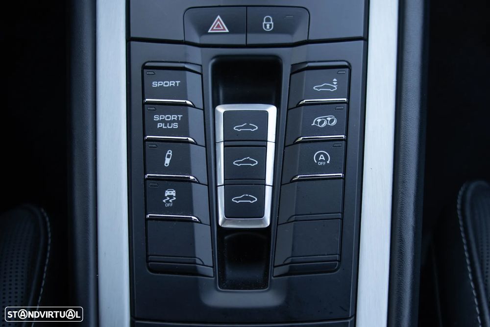 Porsche 911 (991) Carrera S PDK 50 Anos - 42