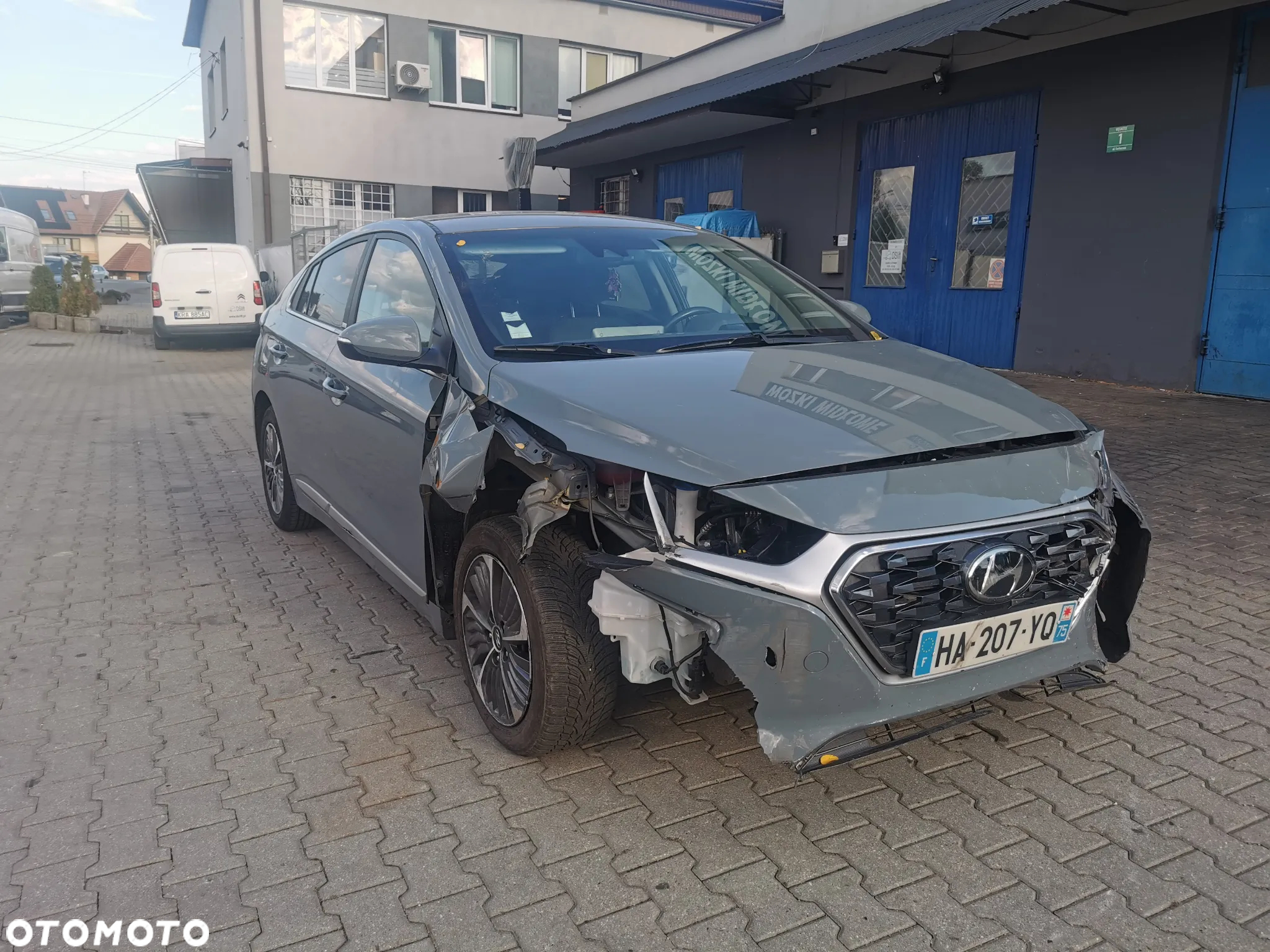Hyundai IONIQ plug-in hybrid Premium - 4