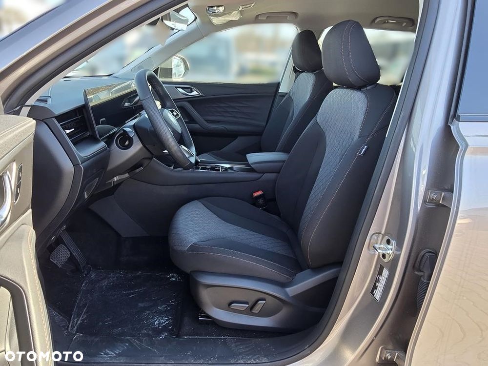 MG HS 1.5T HEV+ Excite - 11