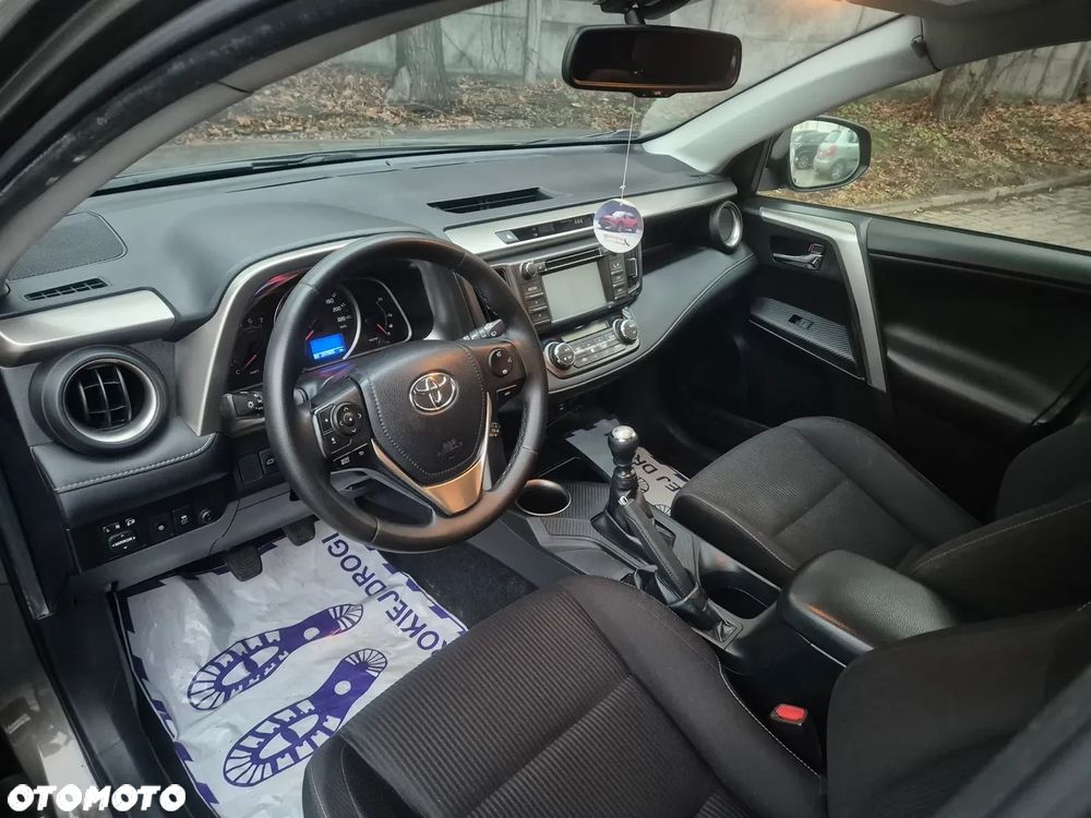 Toyota RAV4 2.0 D-4D Active - 6