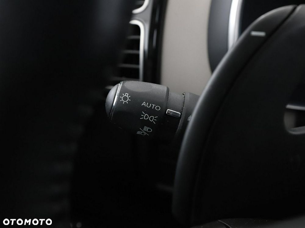 Citroën C5 Aircross 225 e-EAT8 SHINE - 37