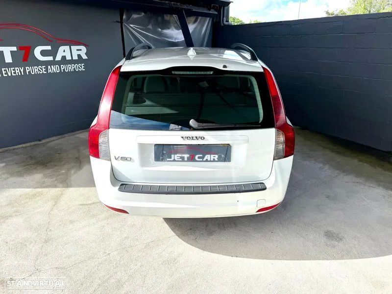 Volvo V50 1.6 D Momentum - 4