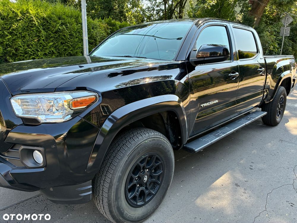 Toyota Tacoma - 5