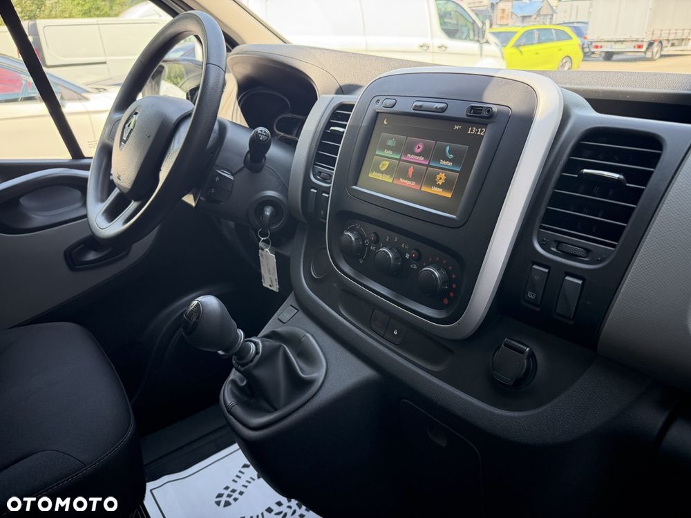 Renault Trafic - 19