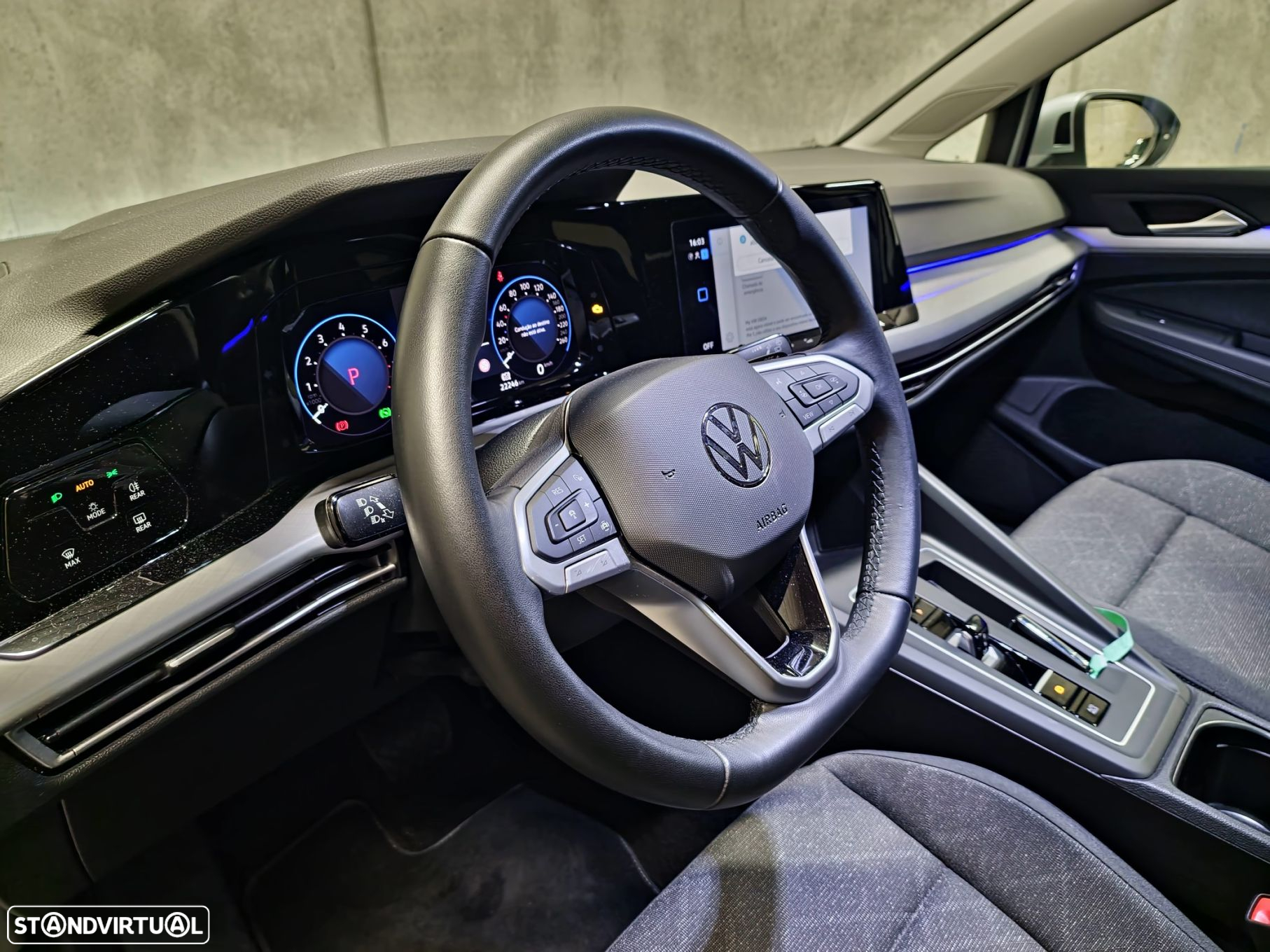 VW Golf 1.0 eTSI Life DSG - 17