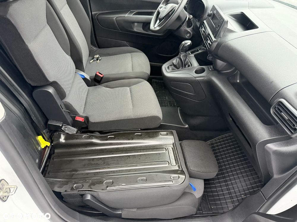 Opel COMBO XL Maxi 2020r L2 1.5 Diesel - 24