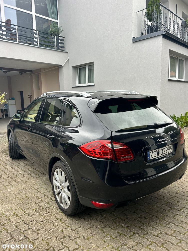 Porsche Cayenne S - 30