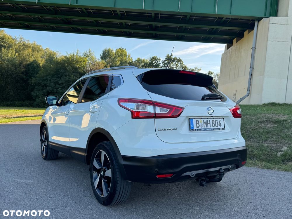 Nissan Qashqai 1.6 DIG-T Tekna+ - 4