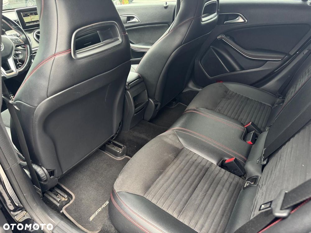 Mercedes-Benz CLA 200 7G-DCT AMG Line - 21