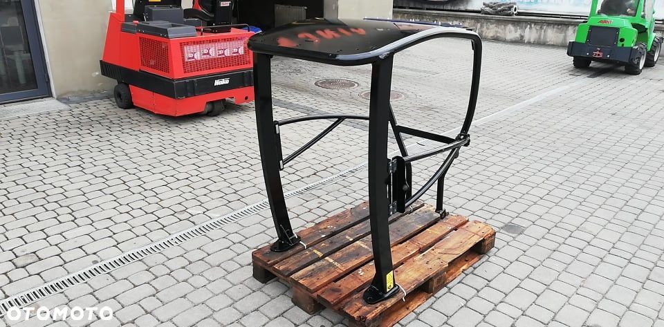 Giant G1200 Kabina klatka bezpieczeństwa 2021 rok 3170 NETTO - 3