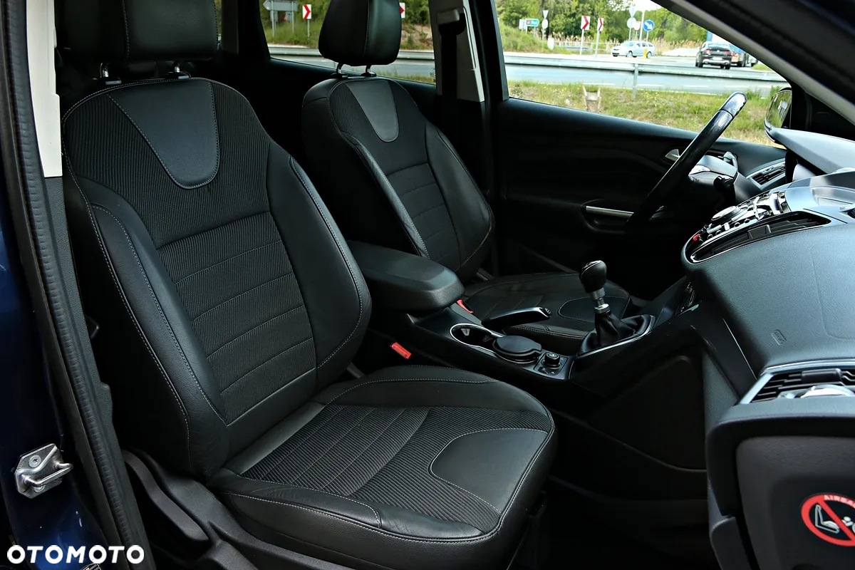 Ford Kuga 2.0 TDCi 4x4 Trend - 31