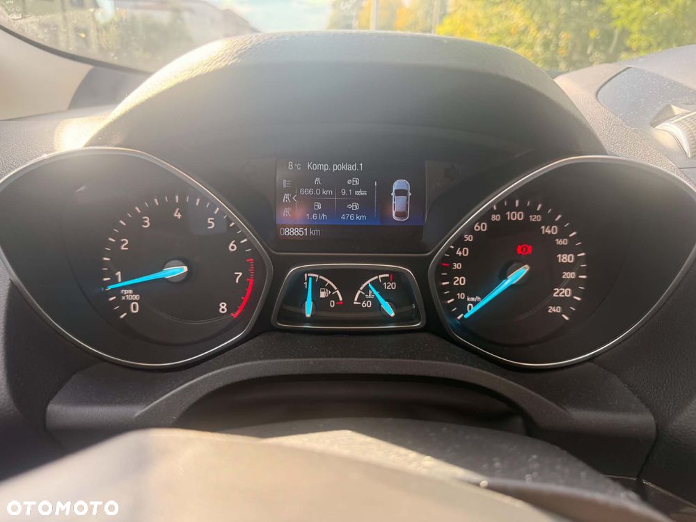 Ford Kuga - 2