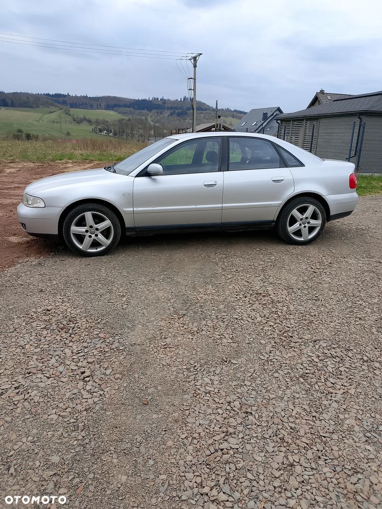 Audi A4 Limousine 1.8T - 4