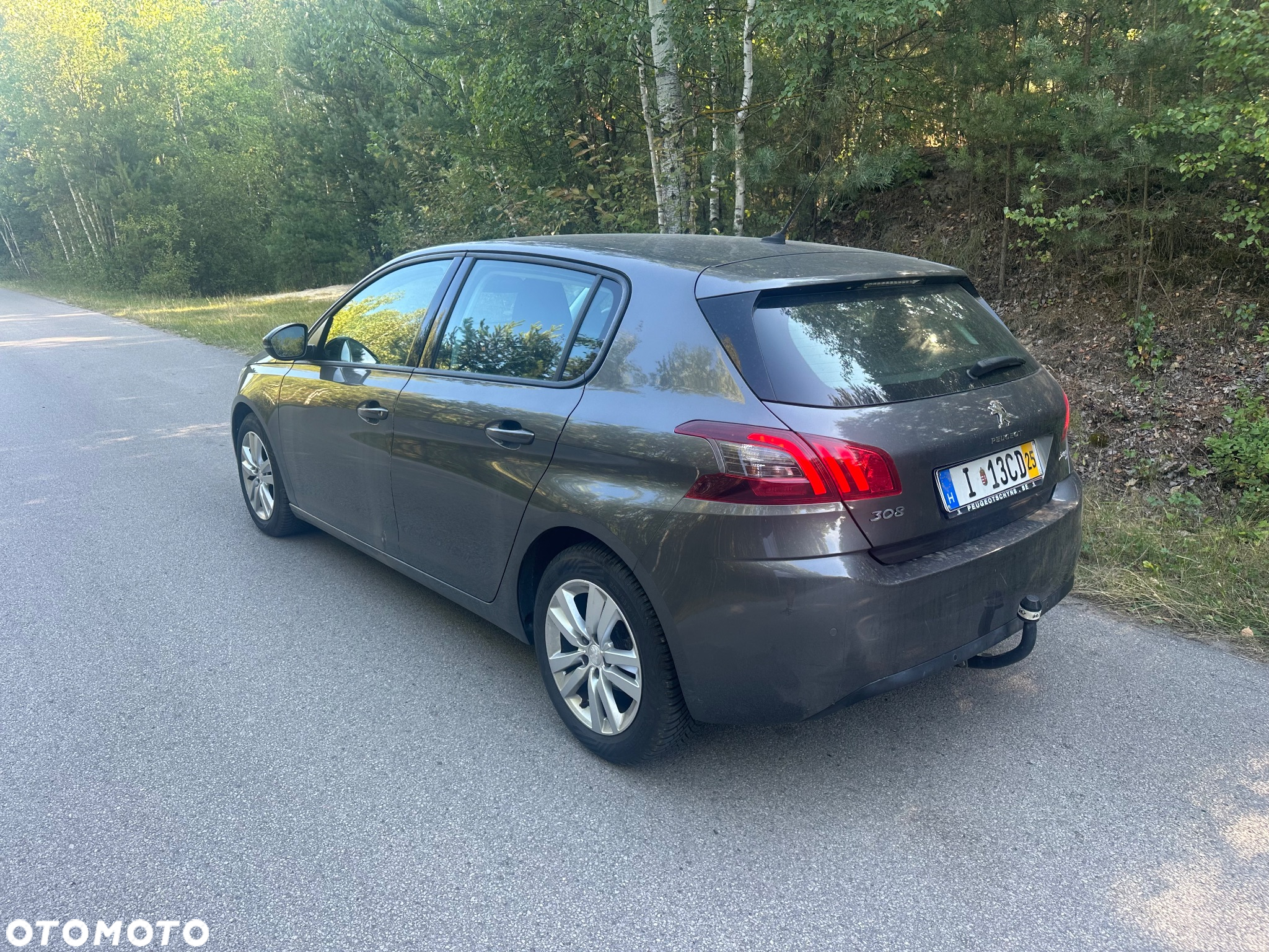 Peugeot 308 1.6 e-HDi Allure S&S - 6